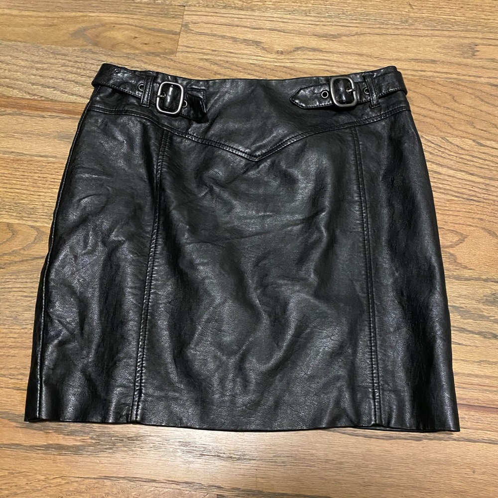 Top shop faux leather skirt